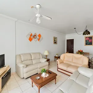 Apto Pitangueiras Apartamento